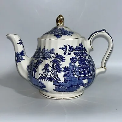 Buy James Sadler Traditional Collection  Blue Willow  Vintage Teapot • 35£