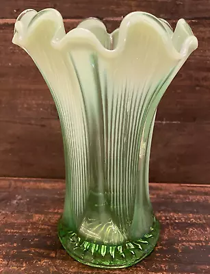 Buy Antique Jefferson Green Ruffled Opalescent Glass Swung Vase 1901-1907 • 27.85£