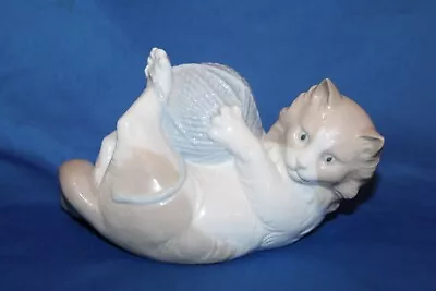 Buy Nao By Lladro Cat Playing With A Ball Of Wool • 15£