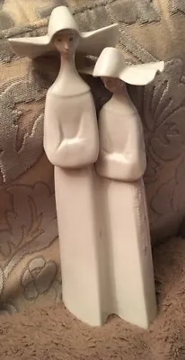 Buy Lladro Figurine Two Nuns Gloss Finish 33cm High Number 4611. • 85£