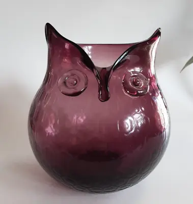 Buy Amethyst Art Glass Owl Vase • 30.85£