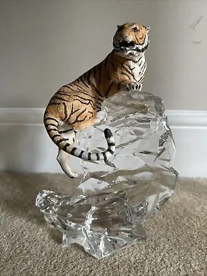 Buy Siberian Tiger Porcelain Figurine On Crystal Base Franklin Mint • 50£