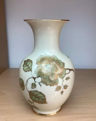 Buy Beautiful Vintage Bavarian Hertel Jacob Porcelain Vase (15cm) • 14.50£