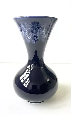 Buy Gorgeous Blue & White Honeycomb Glaze Cornish Vase 18cm Tall Excellent Condition • 9.95£