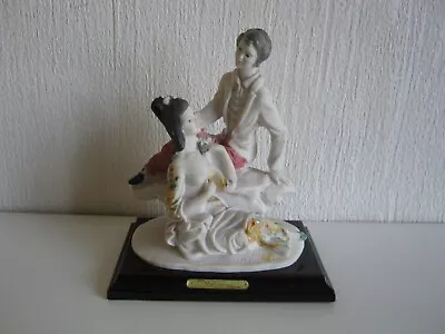 Buy Capodimonte Young Couple Figurine / Ornament - Serie Valentino By Miriam • 5£