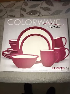 Buy Brand New - Noritake Colorwave Raspberry Curve 16 Piece Dinnerware Set • 94.71£