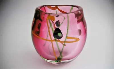 Buy  Signed GB Clarke  Art Glass Vase  • 95£