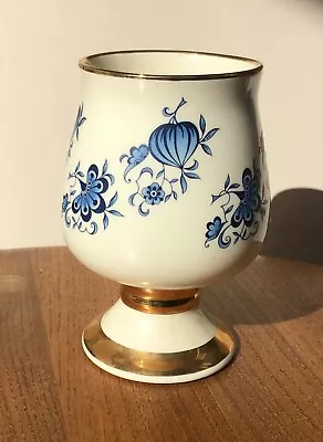 Buy Prinknash Pottery Gloucester  Blue & White Goblet Vase With Gilt Detail 12cm H • 5.99£