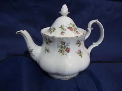 Buy Royal Albert  Winsome   Small Size 3/4 Pint Batchelor Tea Pot • 29.99£
