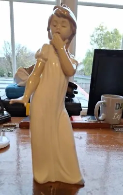 Buy Nao Lladro Lady Figurine  • 15£