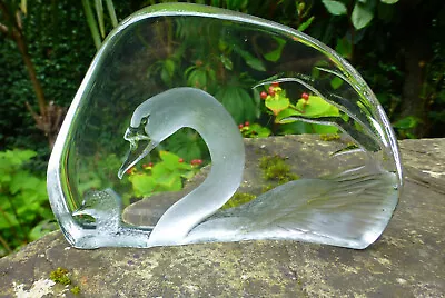 Buy Large Mats Jonasson Of Sweden Glass Paperweight - Swan With Cygnet - Signed Etc • 35£