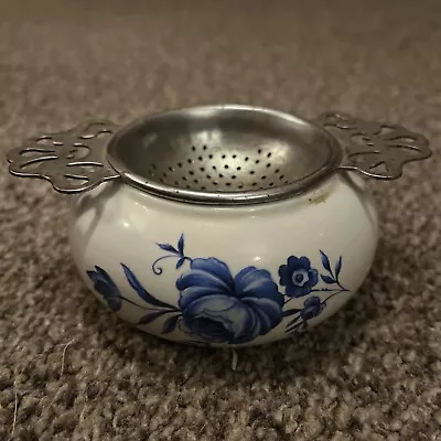 Buy Lord Nelson Pottery Blue And White Floral Tea Strainer • 7.99£