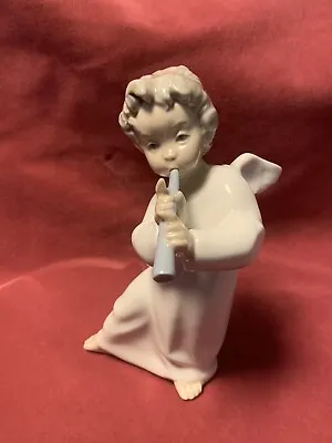 Buy Beautiful Lladro Figurine  Angel Playing A  Flute  Cherub #4540 A/F At Fault • 17.99£