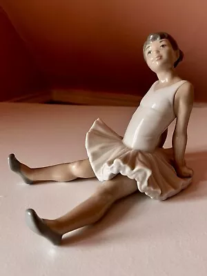 Buy Nao By Lladro Figurine,  Amusing Ballet.  #0148. Figure Ballerina,ballet  • 19.99£