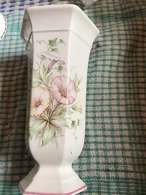 Buy Royal Winton Chantelle Pattern Vase • 2.99£