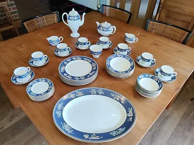 Buy Wedgwood Blue Siam 8 Place Setting Bone China Dinner Service, Fabulous Condition • 400£
