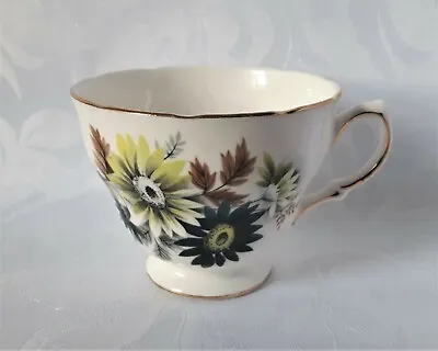 Buy Queen Anne Teacup Bone China Tea Cup Green & Yellow Flowers Pattern Number 8223 • 15.95£