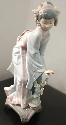Buy Vintage Lladro Figurine  Mayumi Japanese Girl Tending Flowers Retired READ Flaws • 163.30£