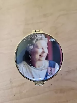 Buy Vintage Fenton Bone China Trinket Box Comemorating Queen Elizabeth 50 Year Reign • 12£