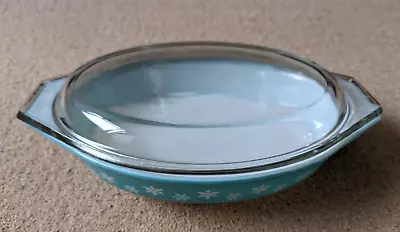 Buy Vintage Pyrex Casserole Dish & Glass Lid (Turquoise With Snowflake Pattern) • 5.50£