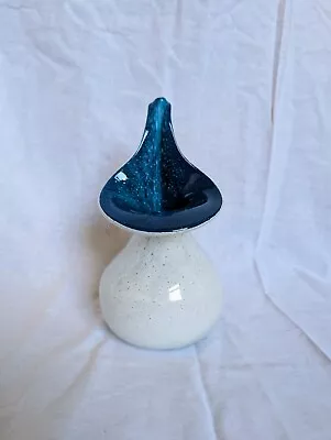 Buy Blue And White ALUM BAY GLASS VASE ISLE OF WIGHT GLASS GREEN ABSTRACT TRUMPET  • 9.99£