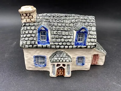 Buy John Putnam's Heritage Houses Welsh Cottage Hand Painted Collectable • 12.46£