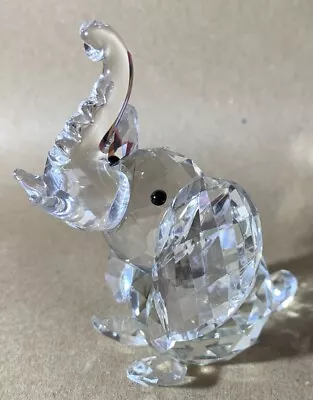 Buy Large Crystal Glass Elephant Ornament • 10£