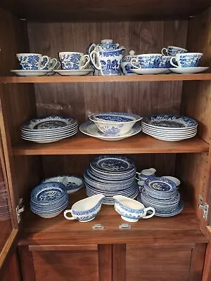 Buy Massive Collection Of Vintage Blue Willow Crockery. 130 Pieces! Mostly Churchill • 500£