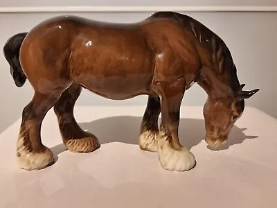 Buy Beswick Grazing Shire Horse Gloss Finish Figurine. No - 1050 • 38£