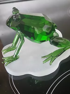 Buy Frog Green Cut Glass Style • 16.50£
