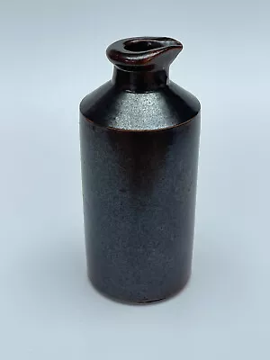 Buy Stoneware Pouring Lip Ink Bottle - Doulton Lambeth • 5£