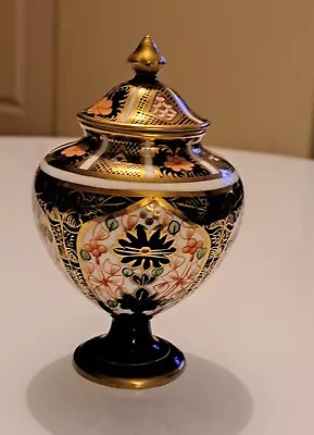 Buy Royal Crown Derby 1128 Old Imari Antique Lidded + Footed Small Pot Vase • 120£