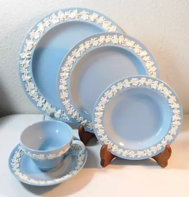 Buy Wedgwood Queens Ware 5 Piece Place Setting (s) Cream On Lavender Smooth Rim • 47.15£