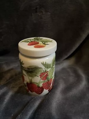 Buy Emma Bridgewater Vegetable Garden Strawberry Medium Jam Jar With Lid • 20£