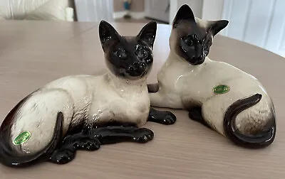 Buy Pair Of Siamese Cat Figurines By Beswick - No. 1558 & 1559 With Original Labels • 25£