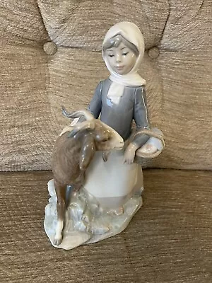 Buy Lladro Lady With Goat • 15£