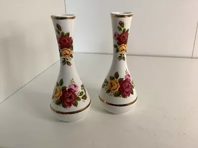 Buy Vintage. SHEER ELEGANCE English Roses. FINE BONE CHINA. Small Bud Vases. Pair. • 5£
