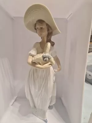 Buy Lladro NAO Large  Daisa Holding Hat With Both Hands 12 Inch Tall Collectors Item • 16£