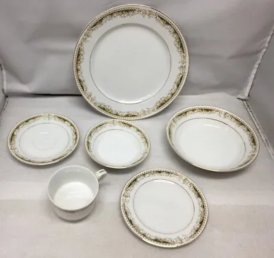 Buy 6 Pc Queen Anne Signature Collection Dinnerware Complete Set Place Setting Vntg • 11.38£