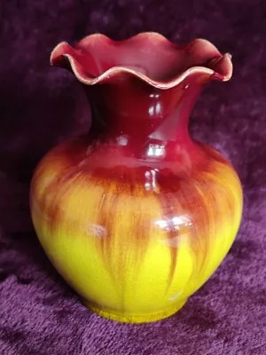 Buy Linthorpe Aesthetic Movement Pottery Fluted Miniature Vase Yellow & Red Dresser • 7.99£