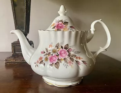 Buy Vintage Richmond Bone China Teapot, Delicate & Floral • 12.50£