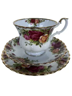 Buy Cup & Saucer Trio Set Royal Albert Old Country Roses 1962 Excellent Bone China • 14.99£