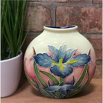 Buy Old Tupton Ware Iris Small 6  Flat Vase Boxed TUP1223 • 34.99£