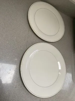 Buy Marks And Spencer (M&S) Lumiere Pair Of Dinner Plates (27cm) • 12£