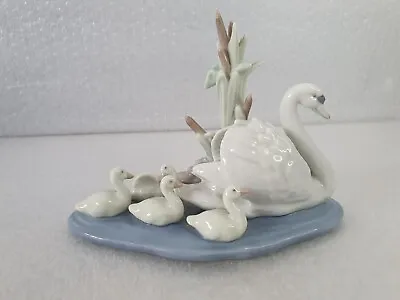Buy Lladro FOLLOW ME Swan Porcelain Ornament No.5722 - Pristine / No Damage, RETIRED • 43£