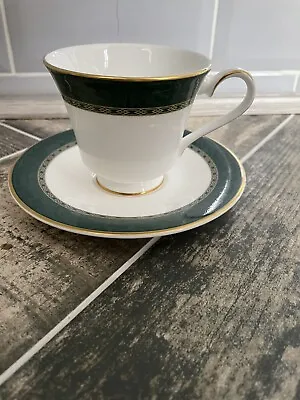 Buy SET OF 4 X M&S MARKS AND SPENCER PEMBERTON GREEN WHITE CUPs & SAUCERs EX.COND • 10.99£