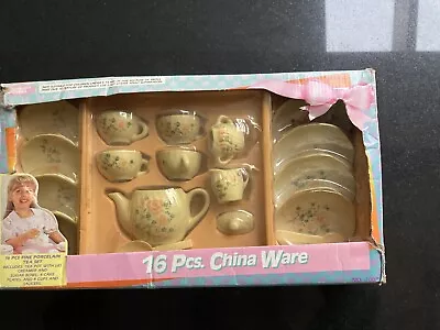 Buy Fine Porcelain China 16 Pieces Vintage Child’s Tea Set • 9£