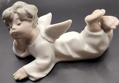 Buy Vintage 1970's Lladro Angel Laying Down Figurine Glossy Un-Numbered • 28.88£