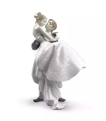 Buy LLADRÓ Figurine Couple The Happiest Day Couple Figurine In Gloss Porcelain. • 1,322.79£