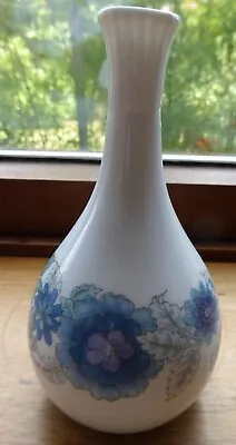 Buy Wedgewood Clementine Bone China Bud Vase 5.75 In White With Blue Flowers • 8.99£
